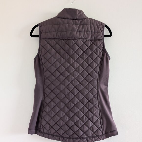 3/$30 Quilted Maurice's Motion Vest - Picture 4 of 6